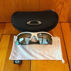 Oakley Flak 2.0 White/Gray Sunglasses + Extra Lenses